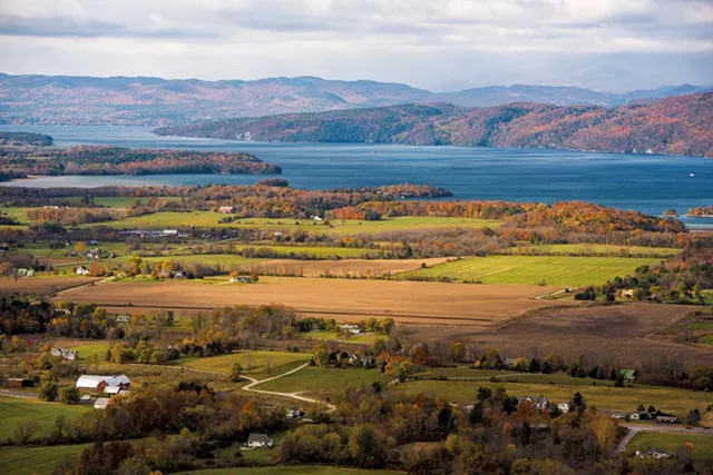 Western view from Mount Philo - NATHANAEL ASARO