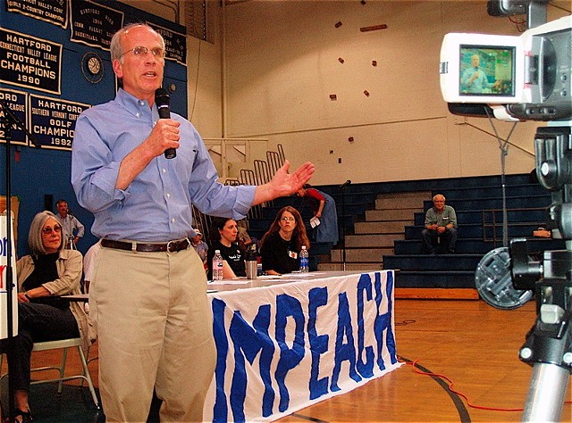 U.S. Rep. Peter Welch addresses supporters of impeaching President George W. Bush at a May 2007 meeting at Hartford High School. - FILE: PETER FREYNE
