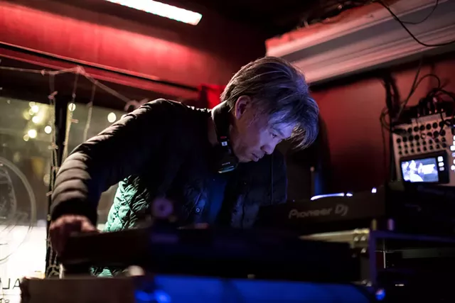 DJ Taka - LUKE AWTRY