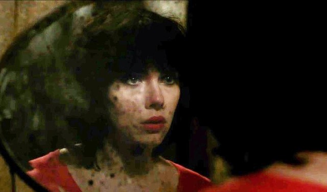 The "mirror shot" in Under the Skin - CANAL+