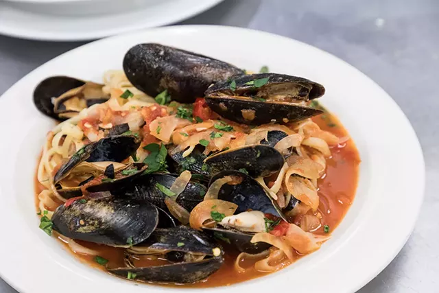 Mama's Hand Made Italian - TOM MCNEILL