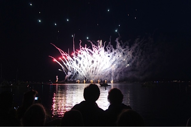 July 3rd fireworks spectacle at Burlington's waterfront - VICTORIA CASSAR