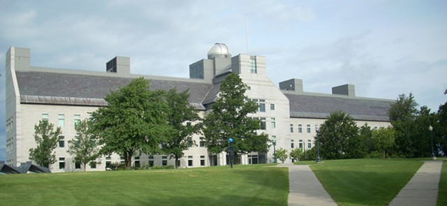 McCardell Bicentennial Hall - WIKIMEDIA COMMONS