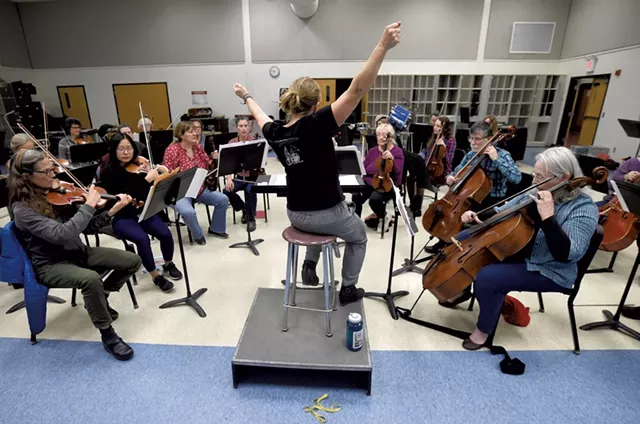 Anne Decker conducting a rehearsal of the Montpelier Chamber Orchestra - JEB WALLACE-BRODEUR