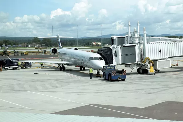 Burlington International Airport - COURTNEY LAMDIN ©️ SEVEN DAYS
