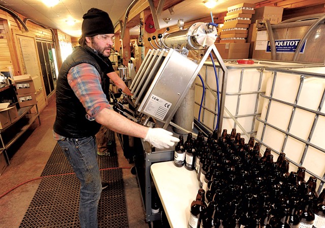 Co-owner Stefan Windler filling bottles at Stowe Cider - JEB WALLACE-BRODEUR