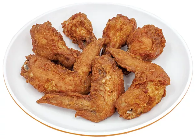 Chicken Wings - © CREATIVETHETIDE | DREAMSTIME.COM