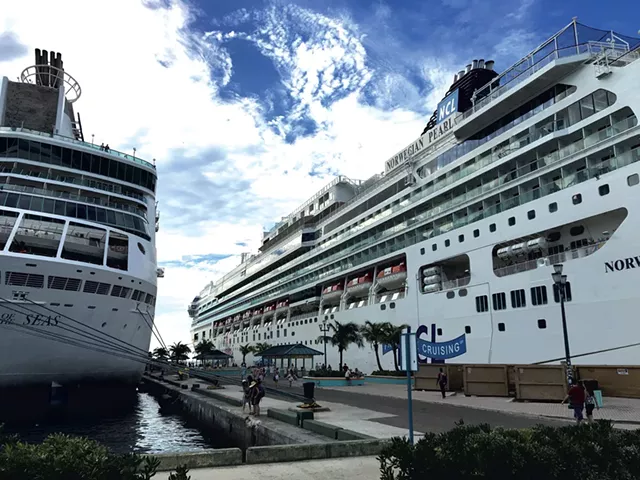 Norwegian Pearl - DAN BOLLES