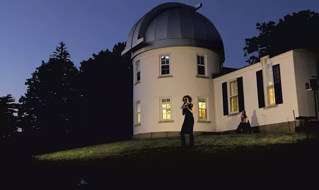 Dancer/choreographer Emily Coates (standing) and astronomer Elisabeth Newton leading a Big Move event in 2021 - COURTESY OF MICHAEL BODEL