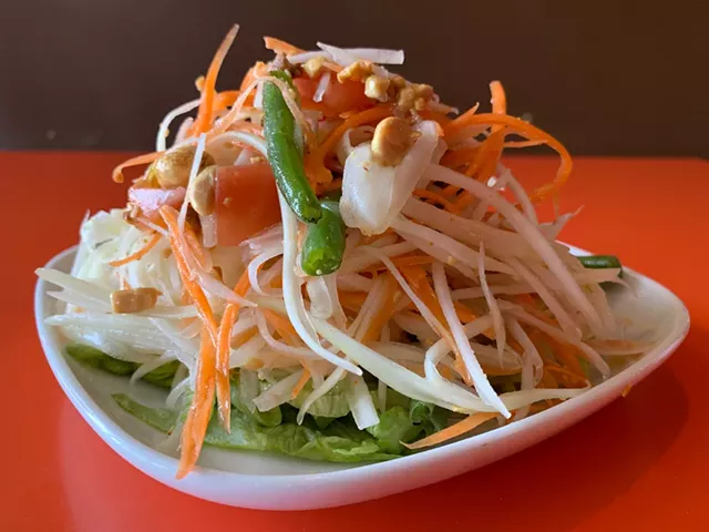 Papaya salad at Suvi's Kitchen - MELISSA PASANEN