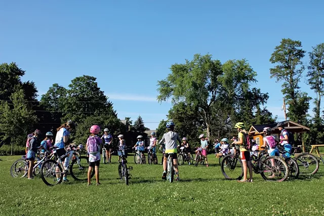 Circling up at Little Bellas camp - TRISTAN VON DUNTZ