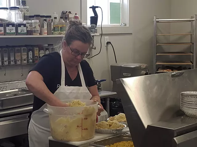 Suzanne Tomlinson of Poorhouse Pies - CAROLYN SHAPIRO