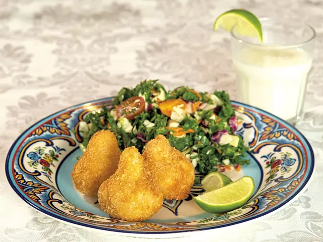 Coxinhas - ANDY BRUMBAUGH