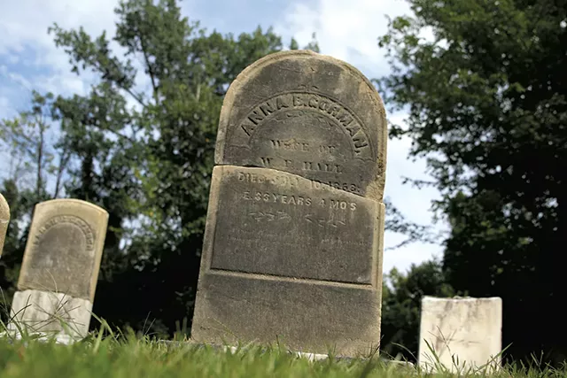 Shelburne Road Cemetery - COLIN FLANDERS