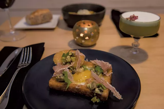 Peg & Ter's avocado toast - DARIA BISHOP