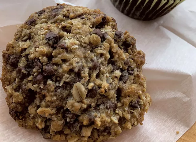 Oatmeal chocolate chip cookie - MELISSA PASANEN