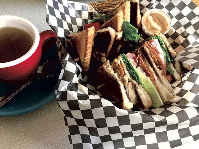 Chipotle club sandwich and a cup of tea at Dépanneur le Pick Up - SUZANNE PODHAIZER
