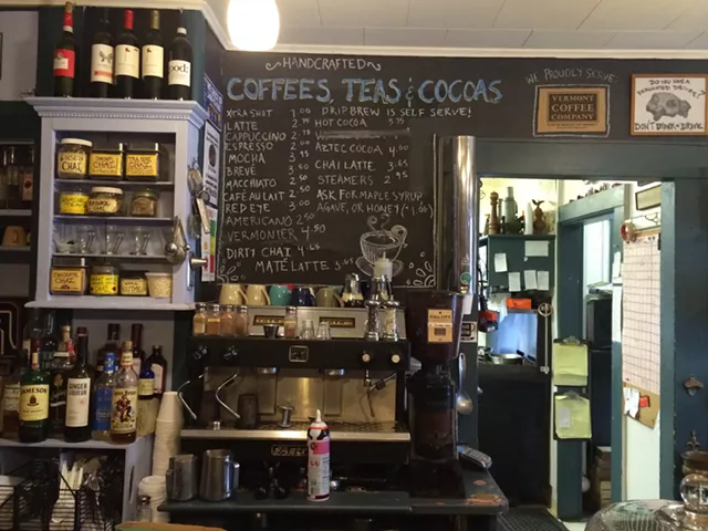 Sandy's Books & Bakery - JULIA CLANCY