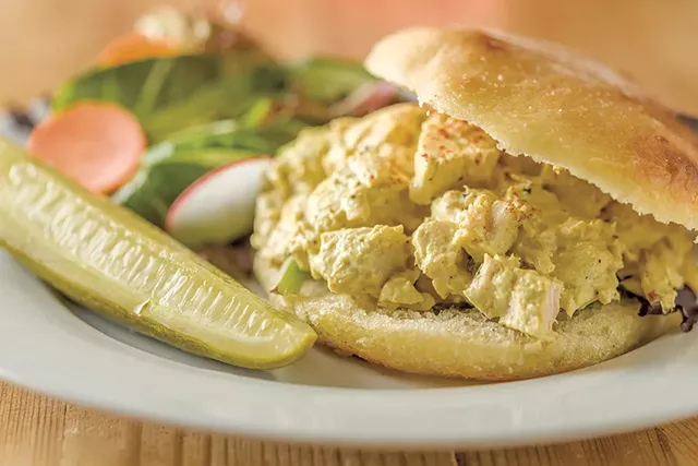 Chicken salad sandwich - OLIVER PARINI