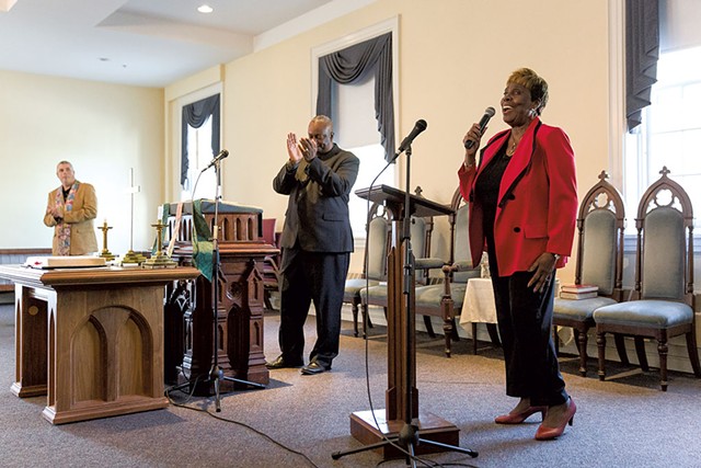 Deaconess Margaret Burgess leads worship - OLIVER PARINI