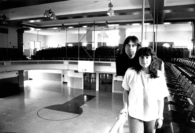 Bent and Keenan in Montpelier City Hall Auditorium, 1989 - COURTESY OF JIM LOWE/BARRE-MONTPELIER TIMES ARGUS