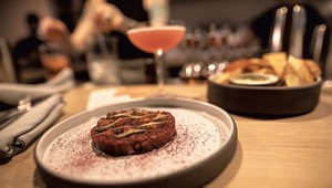 Burlington&rsquo;s Paradiso Hi-Fi Spins Tunes and Plates