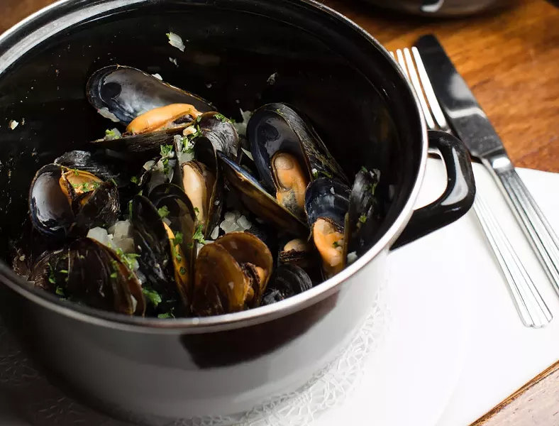 Mussels special at Bistro de Margot - BRENT HARREWYN