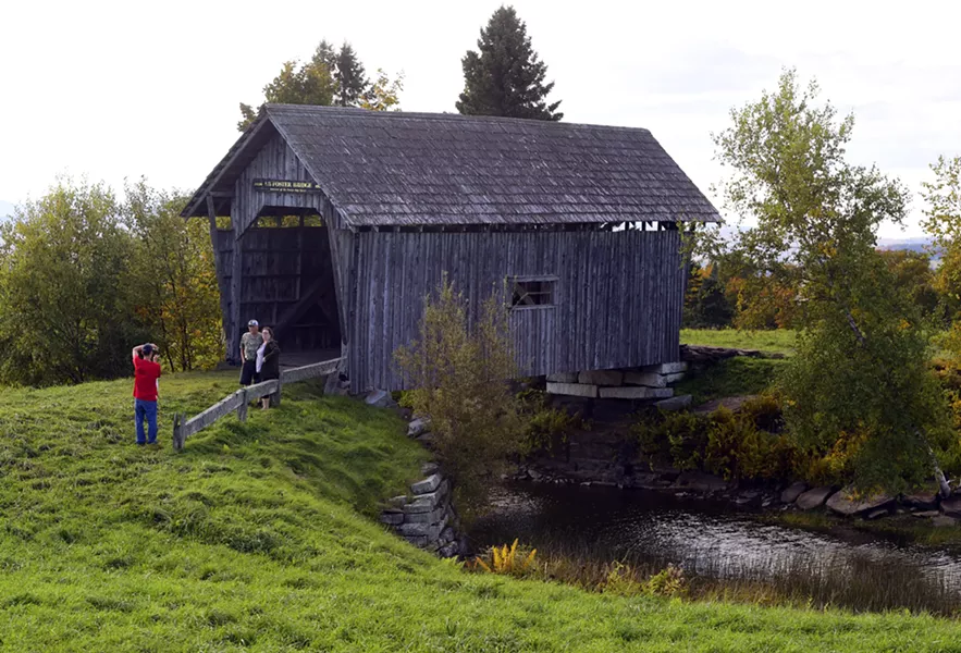 A.M. Foster Covered Bridge, Cabot - JEB WALLACE-BRODEUR