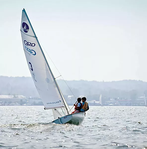 04-outdoors-sailing.jpg