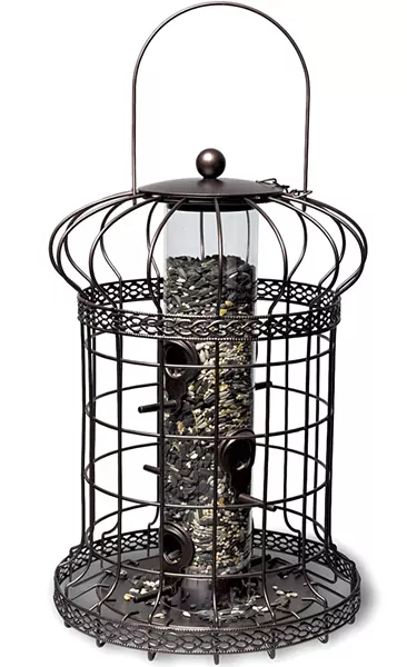 05-home-birdfeeder.jpg