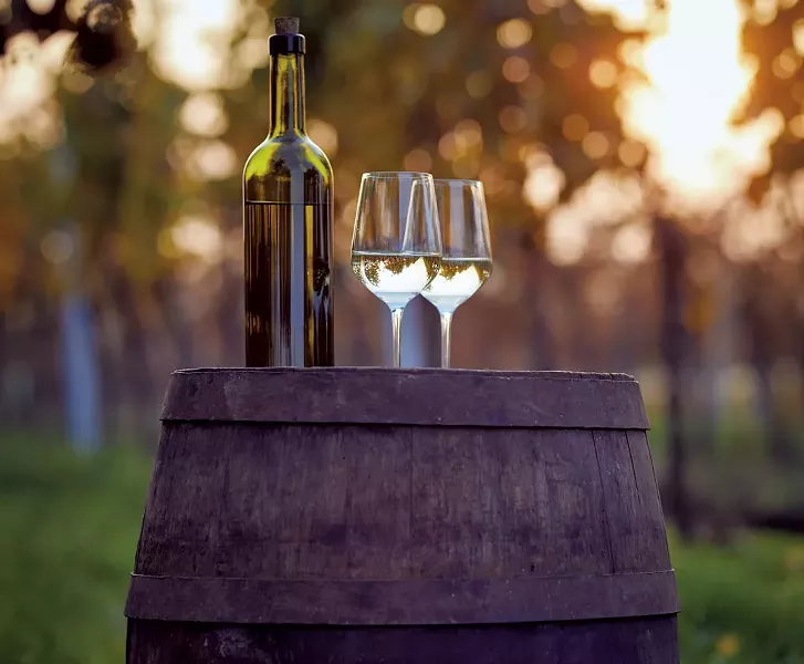 Cellar Tasting - DREAMSTIME.COM
