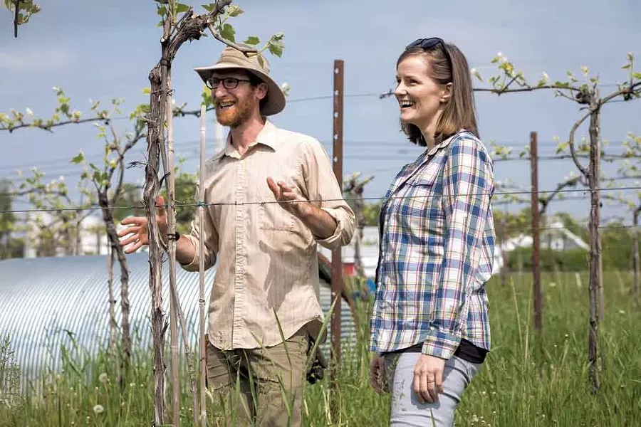 Ethan Joseph and Meredith Niles - FILE: OLIVER PARINI