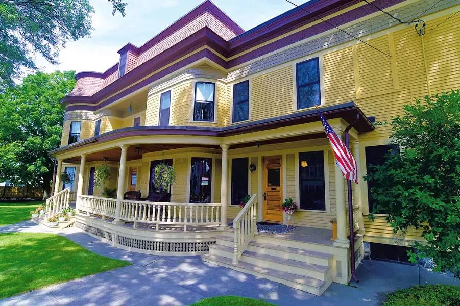 The Reynolds House Inn in Barre - JEB WALLACE-BRODEUR