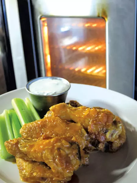 Buffalo wings - MATTHEW THORSEN