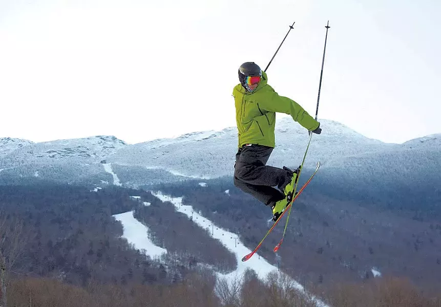 Skiing at Stowe Mountain Resort - JEB WALLACE-BRODEUR