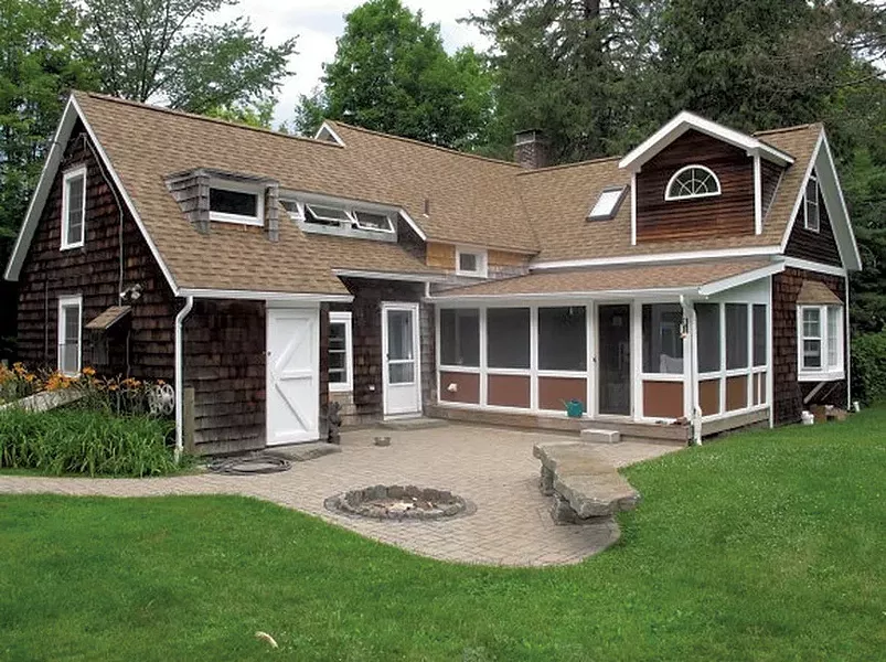 COURTESY OF ZILLOW.COM