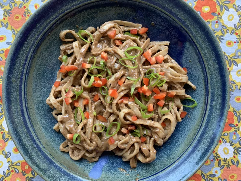 Homemade version of Five Spice Café sesame peanut noodles - MELISSAS PASANEN ©️ SEVEN DAYS