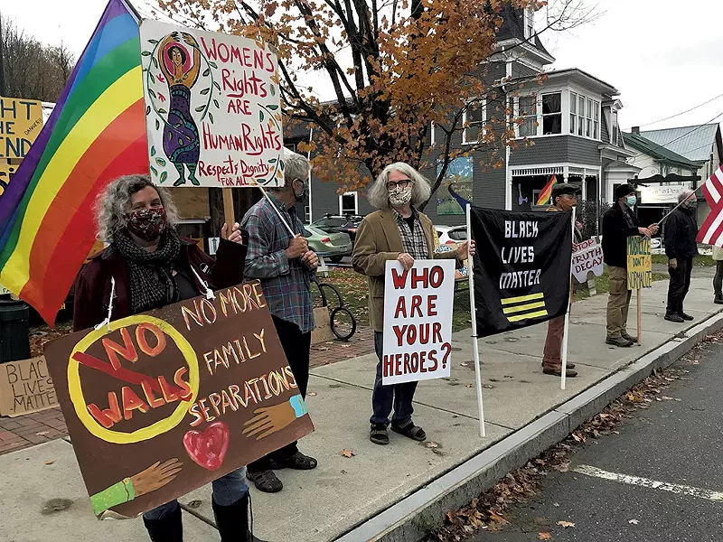 Be-Longing for Justice protesters out in Johnson on a recent Tuesday - CHELSEA EDGAR ©️ SEVEN DAYS