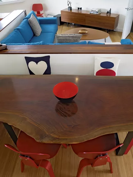 Hand-finished slab dining table - MATTHEW THORSEN