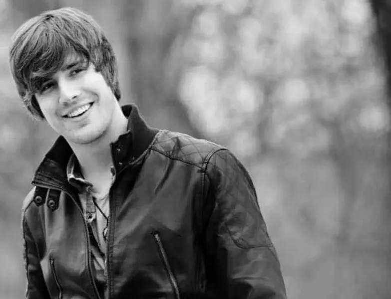 Coons at peak teen idol, 2010 - OLIVER PARINI