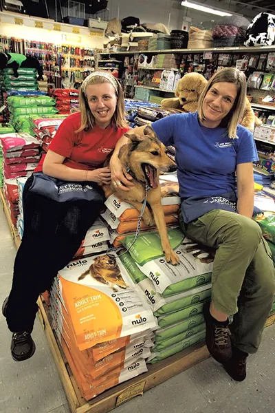 Pet Food Warehouse - FILE