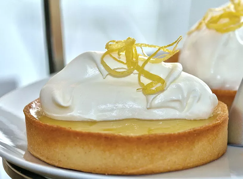 Lemon tart - SUZANNE PODHAIZER