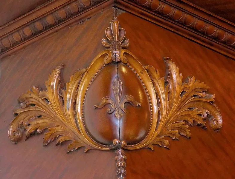 Adornment on the back bar - MATTHEW THORSEN