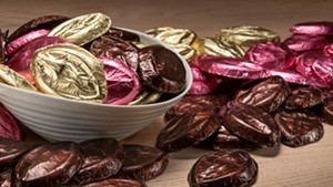 Chocolate vulvas