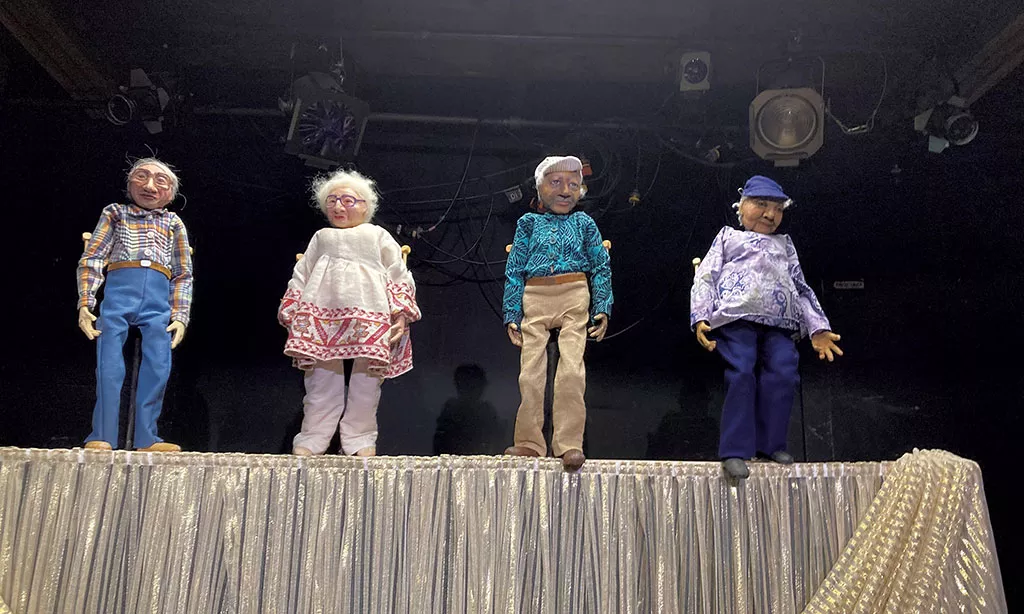 Sandglass Theater Marks A Major Transition With Flushing Theater Seven Days Vermont S Independent Voice