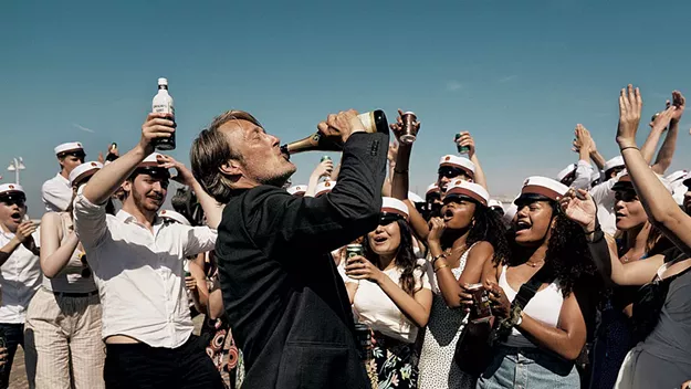 Four Friends With Nothing to Lose Turn to Booze in the Dark Danish Comedy 'Another Round' - Vimarsana News