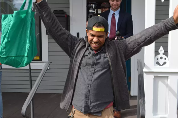 Vermonters Celebrate the First Day of Legal Cannabis Sales - Vimarsana News