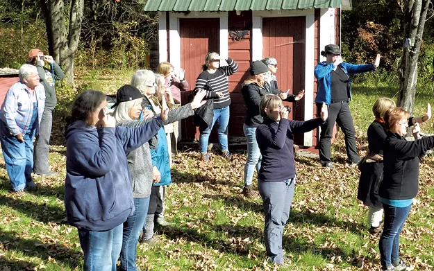 Elite Specialist Jessie Krebs Leads Hands-On Wilderness Survival Classes for Women - Vimarsana News