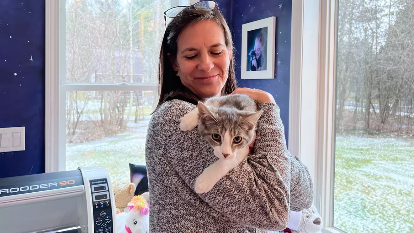 Stuck in Vermont: Miche Faust of Queen City Cats Teams Up With Community Members to Relocate a Feral Cat Colony in Colchester - Vimarsana News