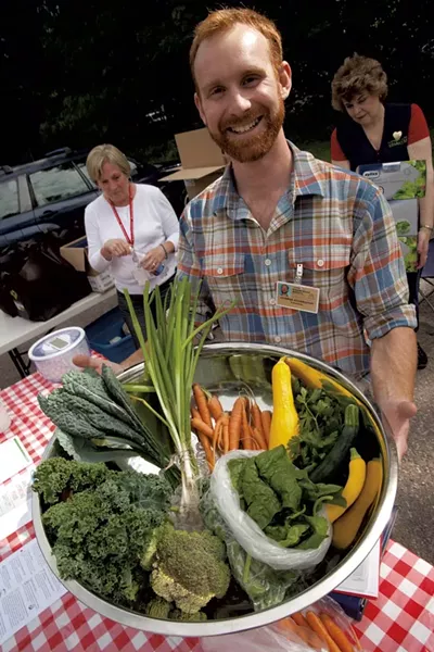 Volunteer Conner Soderquist - PHOTOS: MATTHEW THORSEN